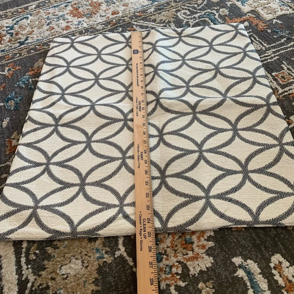 6 Pillow Cases Custom Made Zip Cream Gray Geometric Design‎ & 2 Solid Gray EUC